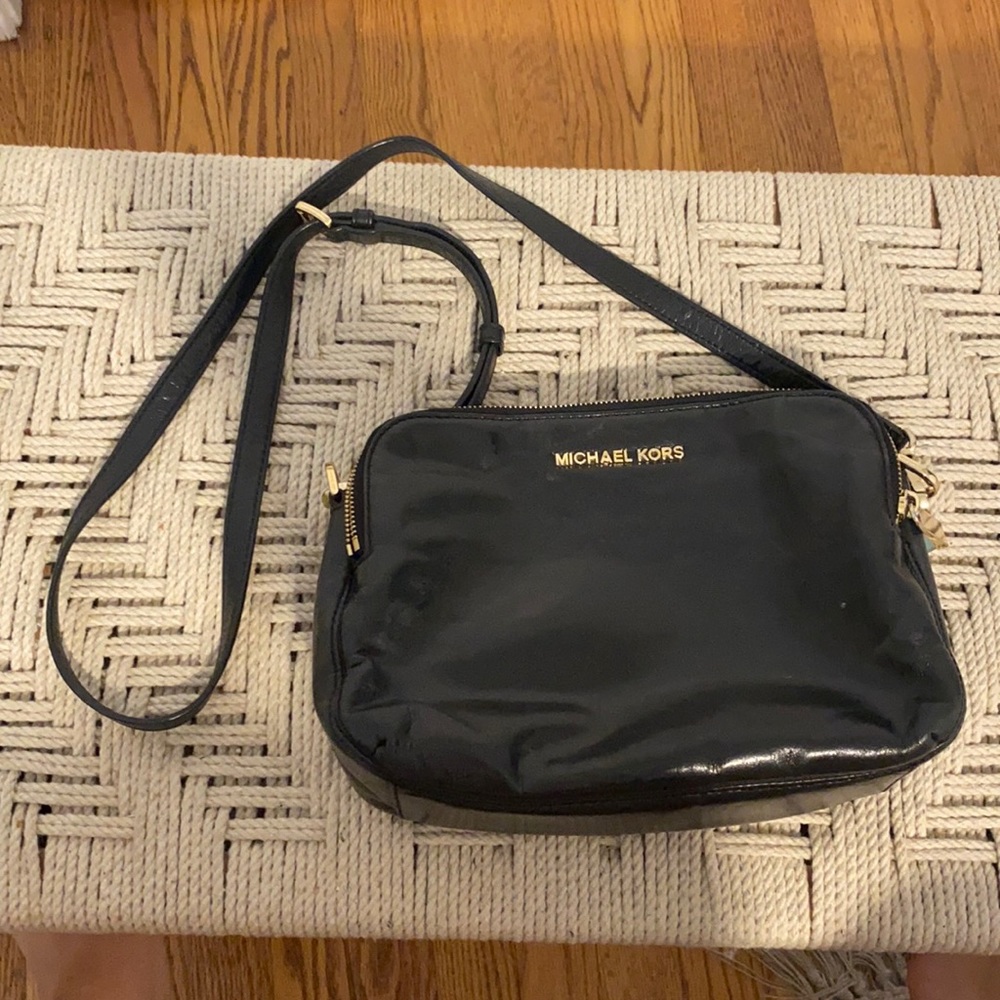 Michael kors crossbody